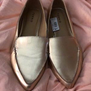 Torrid gold flats size 11 NWT
